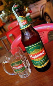 Myanmar Brewery: ist größter Steuerzahler des Landes (Foto: wikimedia/russavia)