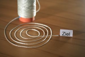 Ziel: wird nur mit guten Kontakten erreicht (Foto: pixelio.de/Rainer Sturm)