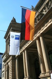 Börse Frankfurt: Viele Start-ups starten IPO in Übersee (Foto: pixelio.de, Gast)