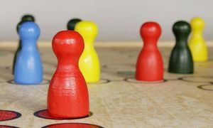 Spiel: erst testen, dann downloaden (Foto: pixelio.de/Uschi Dreiucker)