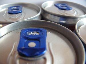 Energy-Drinks: Auswirkungen noch wenig erforscht (Foto: pixelio.de, andi-h)