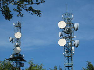 Funkmasten: Vodafone investiert in Ausbau in Italien (Foto: pixelio.de, M. Berk)