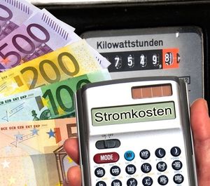 Stromkosten: 51 Cent pro Euro Abgaben (Foto: pixelio.de/Thorben Wengert)