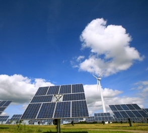 Erneuerbare Energien: Jobabbau nicht zu Ende (Foto: pixelio.de, Rainer Sturm)