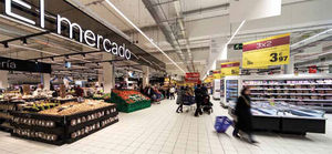 Geschäft: Lichtsystem im Einsatz (Foto: test.lighting.philips.com) Geschäft: Lichtsystem im Einsatz (Foto: test.lighting.philips.com)