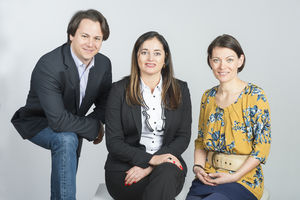 Vereint: Klaus Fleischmann, Monica Bönsch, Anita Wilson (v.l., Foto: eurocom)