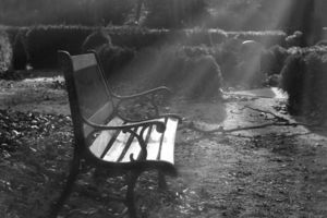 Bank: Facebook lockert Bestimmungen (Foto: pixelio.de, Bernd Kasper)