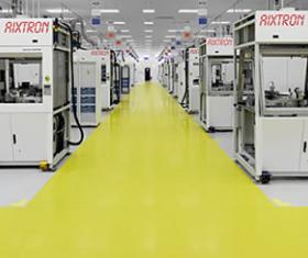 Aixtron-Produktionshalle: Konzern rutscht weiter ab (Foto: aixtron.de)