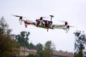Drohne: hängt auch rechtlich noch in der Luft (Foto: flickr.com, unten44)