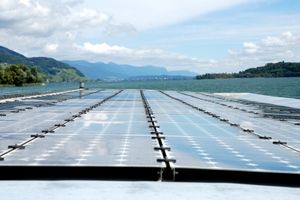 Solarzellen: Dumping-Preise in Asien (Foto: pixelio.de, Paul-Georg Meister)