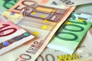 Banknoten: durch Hightech-Abdrücke geschützt (Foto: pixelio.de/A. Hermsdorf)