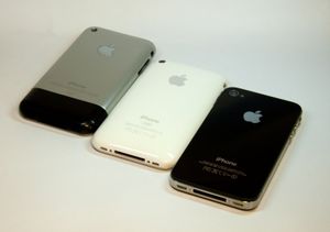 iPhones: ab 2015 mit neuer Eigenentwicklung (Foto: pixelio.de, Wanetschka)