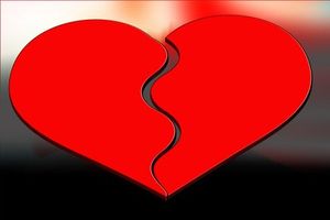 Gebrochenes Herz: Facebook macht Liebeskummer (Foto: pixelio.de/La-Liana) Gebrochenes Herz: Facebook macht Liebeskummer (Foto: pixelio.de/La-Liana)