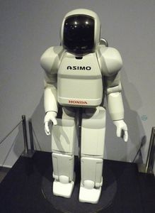 Roboter: möglicher Konkurrent des Menschen (Foto: Dieter Schütz, pixelio.de)