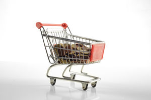 Einkaufswagen: Verhandlung über Überschussware (Foto: pixelio.de/J.Brinckheger)