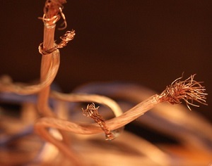 Kupferkabel: werden zu Stromspeichern (Foto: Anja Schweppe-Rahe, pixelio.de) Kupferkabel: werden zu Stromspeichern (Foto: Anja Schweppe-Rahe, pixelio.de)