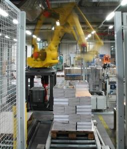 Roboter in der Produktion: Nachfrage hoch (Foto: pixelio.de, Dieter Poschmann)