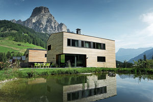 Wohnsiedlung in Südtirol mit PREFA-Dächern (Copyright: Wolfgang Croce/PREFA)