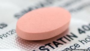 Statin-Tablette: Medikamente für gesunde Menschen im Fokus (Foto: SPL)