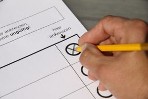 Stimmzettel: Nichtwähler haben hohen Cortisolspiegel (Foto: pixelio.de/Siepmann)