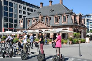 Mit dem Segway durch Frankfurt (© Mindways Segway Citytour Frankfurt)