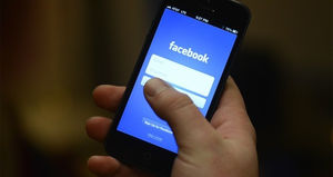 Facebook-App: Smartphone-Anzeigen sehr wirkungsvoll (Foto: flickr.com/M. Elena)