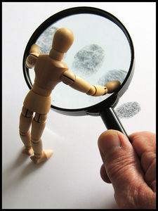 Fingerabdruck-Analyse: App schafft Polizei-Bewertung (Foto: J. Jotzo/pixelio.de) Fingerabdruck-Analyse: App schafft Polizei-Bewertung (Foto: J. Jotzo/pixelio.de)