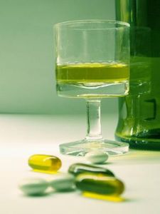 Drogen-Cocktail: Hilfe für Süchtige via Smartphone-App (Foto: viocat/pixelio.de)