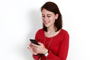 Entspanntes Tippen: App mindert Handy-Stress (Foto: Julien Christ/pixelio.de)