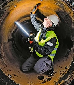 Im Rohr: Bilfinger sieht kein Licht am Ende des Tunnels (Foto: bilfinger.de)