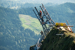 Stück für Stück zerteilt (Bild: Pilatus Bahnen)