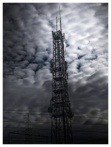 Funkmast: Primärziel für Strom-Roboter (Foto: Manfred Schimmel, pixelio.de) Funkmast: Primärziel für Strom-Roboter (Foto: Manfred Schimmel, pixelio.de)