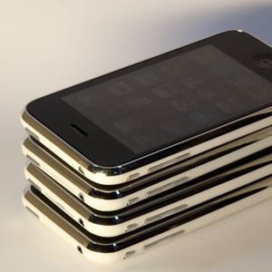 iPhones: Diese kaufen Teenager stapelweise (Foto: pixelio.de/Harald Wanetschka)