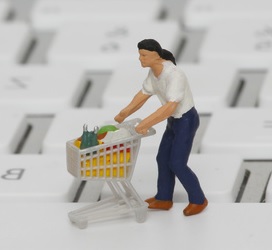 Online-Shopper: Kunden bei Apps sehr kritisch (Foto: pixelio.de, Tim Reckmann)