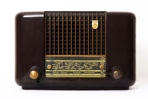 Radio: Hörspiele leben on- und offline weiter (Foto: pixelio.de/Tim Reckmann)