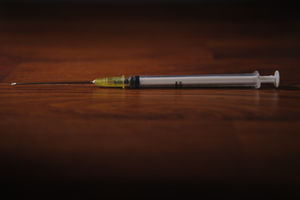 Spritze: Spray soll diese bei Überdosis ersetzen (Foto: pixelio/Brinckheger)