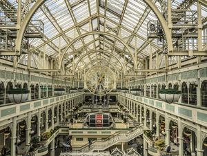 Konsumtempel: an Feiertagen besser geschlossen (Foto: pixelio.de/Tom2859)