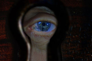 Ausspionierter User: Persönliche Daten für Werbung (Foto: pixelio.de, B. Kasper)