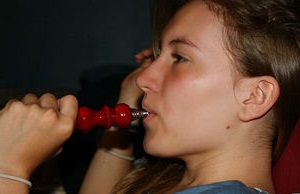 Shisha rauchen: Dem folgen später Zigaretten (Foto: Kendra Miller, flickr.com) Shisha rauchen: Dem folgen später Zigaretten (Foto: Kendra Miller, flickr.com)