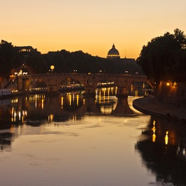 Tiber am Abend: neues 3D-Konzept für Touristen (Foto: pixelio.de, reihei10) Tiber am Abend: neues 3D-Konzept für Touristen (Foto: pixelio.de, reihei10)