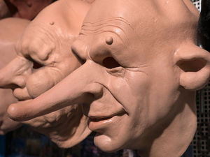 Avatare: Masken für die Onlinekommunikation(Foto: FotoHiero/pixelio.de)