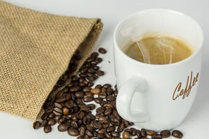 Kaffee: Debatte um Herzgesundheit neu entfacht (Foto: pixelio.de, Bernd Kasper)