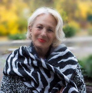 Frau in der Lebensmitte: Hormontherapie fraglich (Foto: pixelio.de, R. Sturm)