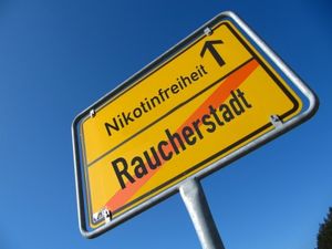 Nikotinfreiheit: Twitter erleichtert diese (Foto: pixelio.de/Rainer Sturm)