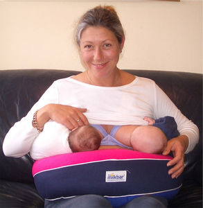 Stillende Mutter: Milch ist heiß begehrt (Foto: flickr.com/Mothering Touch) Stillende Mutter: Milch ist heiß begehrt (Foto: flickr.com/Mothering Touch)