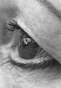 Auge: Medikament hilft, Sehkraft zu erhalten (Foto: pixelio.de, Lupo)