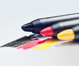 Schwarz-Rot-Gold: Know-how stark gefragt (Foto: pixelio.de, Timo Klostermeier)