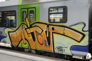 Vandalismus: Bahnunternehmen rüsten auf (Foto: Fabio Sommaruga/pixelio.de) Vandalismus: Bahnunternehmen rüsten auf (Foto: Fabio Sommaruga/pixelio.de)