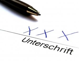 Kreuze: Forscher helfen funktionalen Analphabeten (Foto: pixelio.de, berwis)