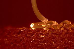 Wie Honig: So fließt gedrucktes Glas in neue Formen (Foto: Steven Keating) Wie Honig: So fließt gedrucktes Glas in neue Formen (Foto: Steven Keating)